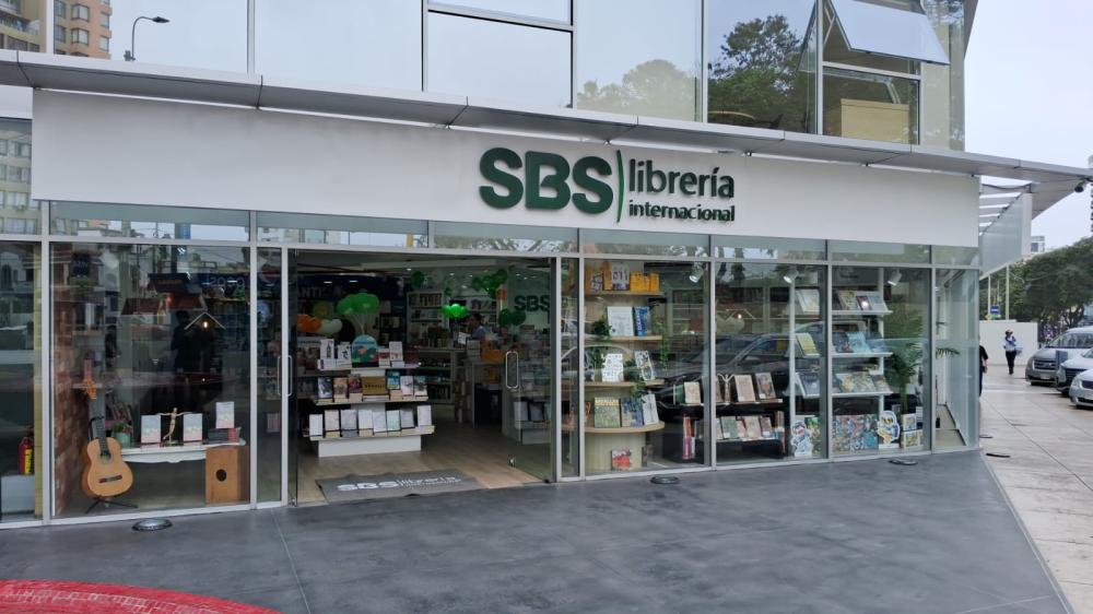 ESCONDITES - MANUAL DE LUGARES SECRETOS - SBS Librerias